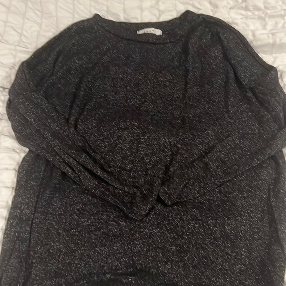 Long sleeve T-Shirt. VERY COMFORTABLE